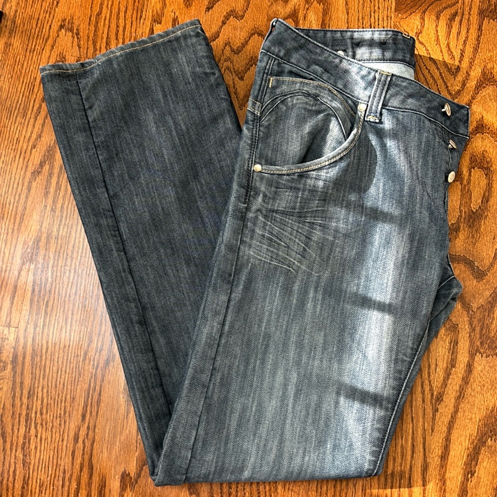 Men’s H&M jeans with button fly, size 33/34.